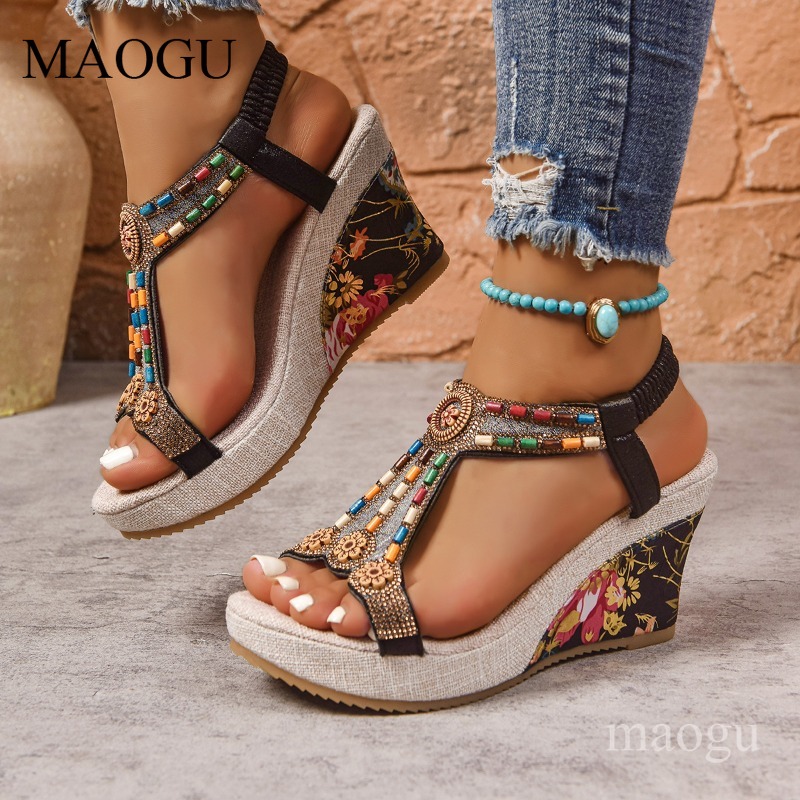 Ethnic Fashion For Women - Sandálias Anabela Boho com Miçangas e