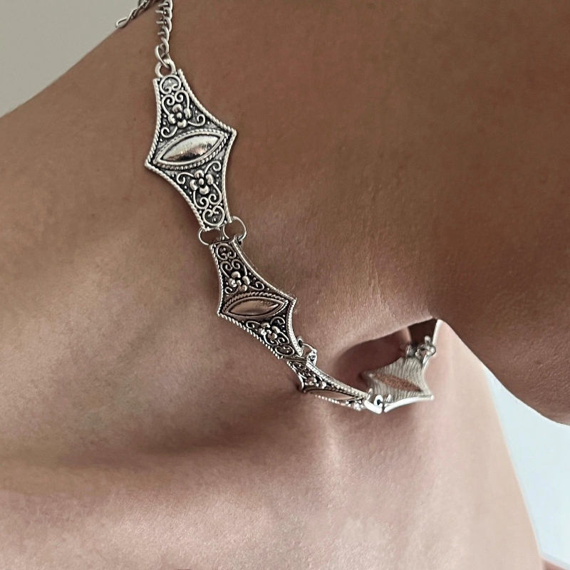 Colar Choker Étnico Hip Hop Pu - Fashion Show Ethnic Wear avaliação e preço